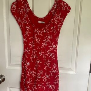 abercrombie & fitch red and white floral dress (xs)